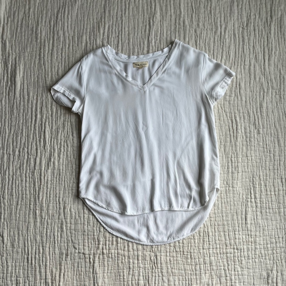 Anthropology Cloth & Stone V-Neck Tee Small White